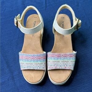TOMS Sandals Beige Multi Color Diana Platform Sandals with Strap Sz 6.5